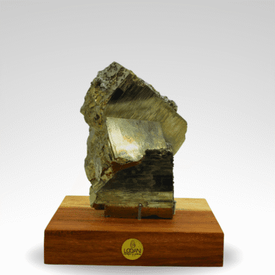 Pirita Cubica en Base